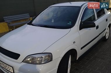 Хэтчбек Opel Astra 2000 в Одессе