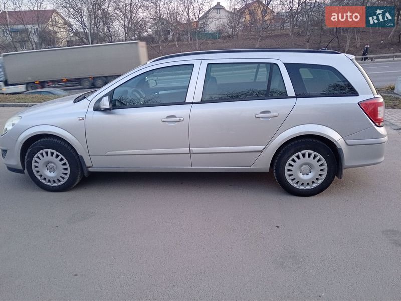 Универсал Opel Astra 2007 в Тернополе