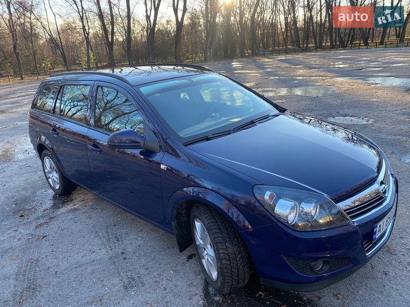 Универсал Opel Astra 2013 в Киеве фото 8 Универсал Opel Astra 2013 в Киеве
