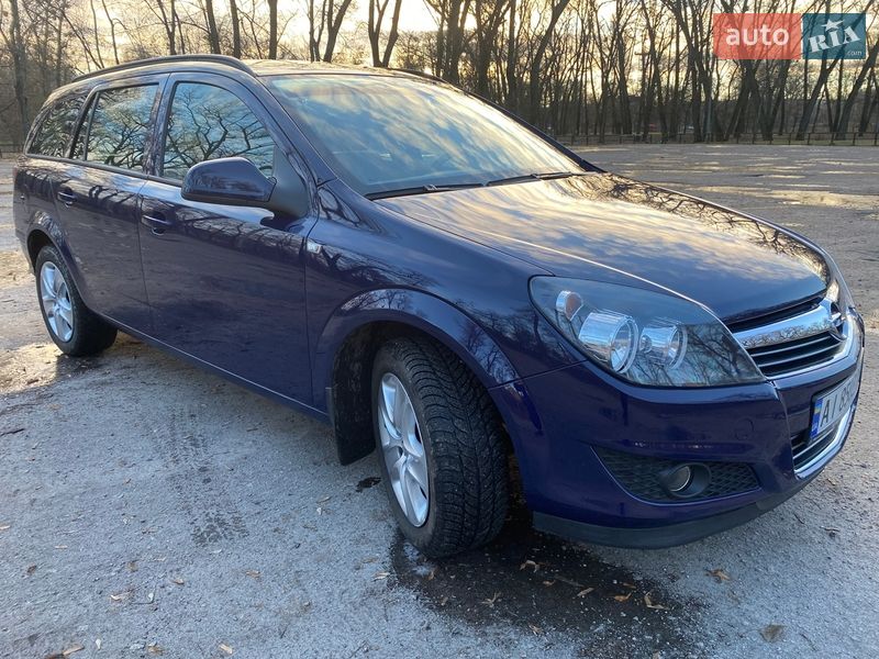 Универсал Opel Astra 2013 в Киеве фото 25 Универсал Opel Astra 2013 в Киеве