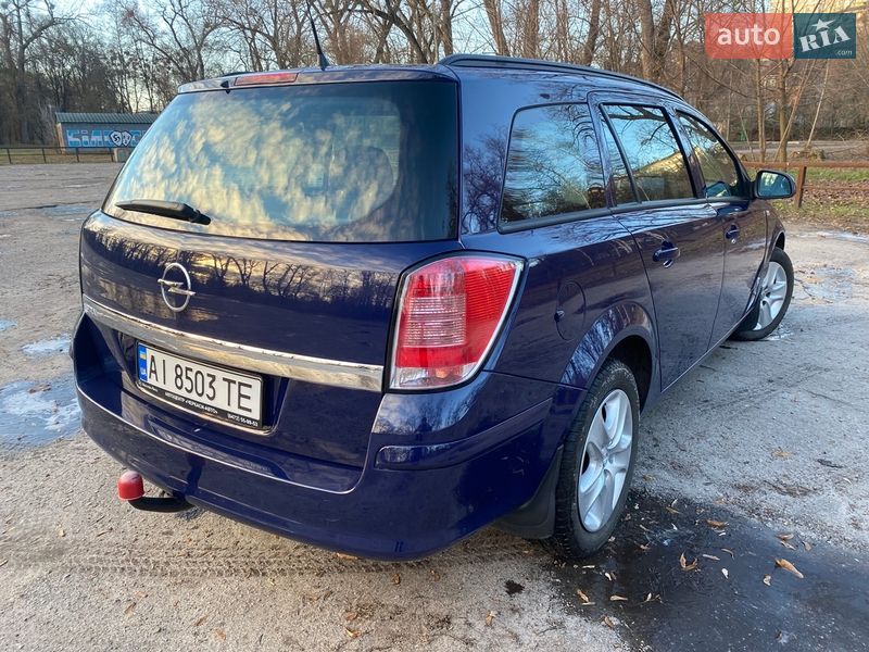 Универсал Opel Astra 2013 в Киеве фото 29 Универсал Opel Astra 2013 в Киеве