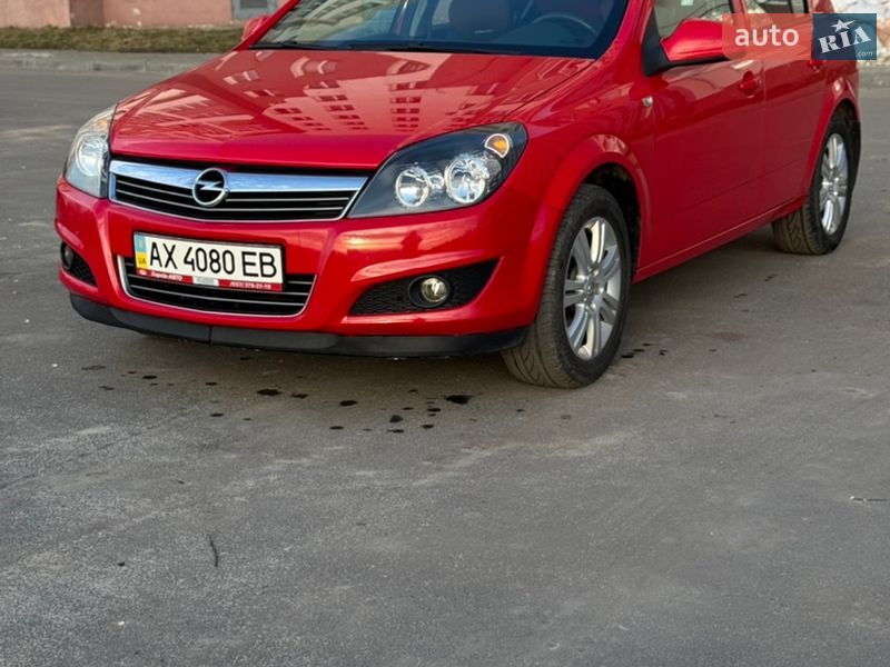 Opel Astra 2013