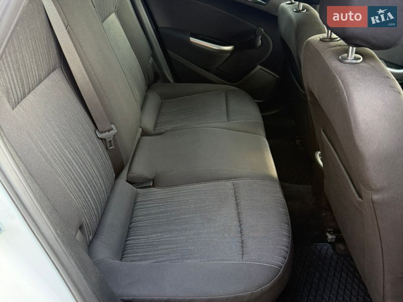 Універсал Opel Astra 2011 в Сваляві