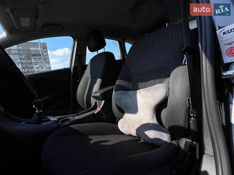 Хетчбек Opel Astra 2012 в Києві