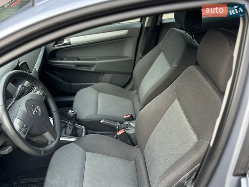 Хэтчбек Opel Astra 2006 в Луцке фото 20 Хэтчбек Opel Astra 2006 в Луцке