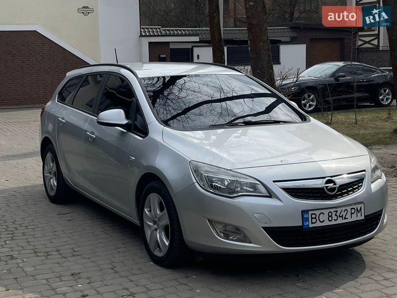 Универсал Opel Astra 2011 в Львове фото 6 Универсал Opel Astra 2011 в Львове