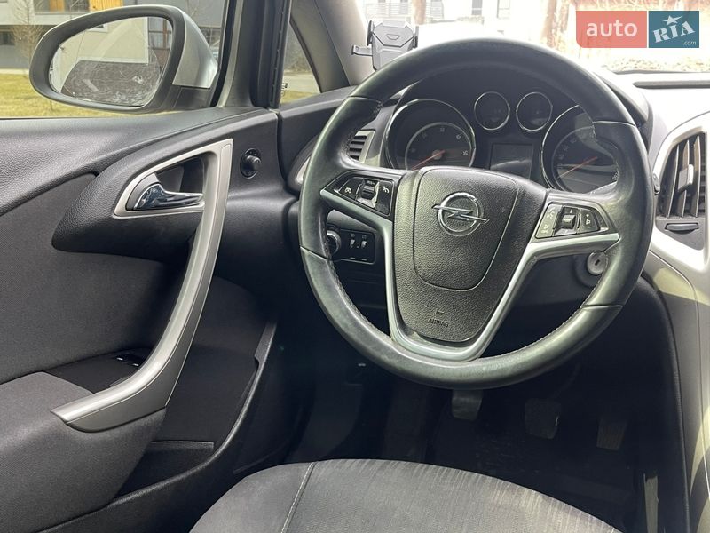 Универсал Opel Astra 2011 в Львове фото 15 Универсал Opel Astra 2011 в Львове