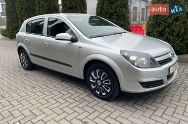 Хетчбек Opel Astra 2004 в Городку