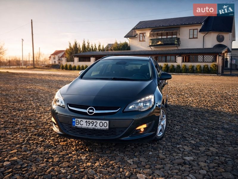 Универсал Opel Astra 2016 в Самборе фото Универсал Opel Astra 2016 в Самборе