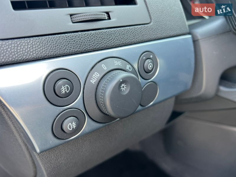 Хэтчбек Opel Astra 2009 в Дубно фото 18 Хэтчбек Opel Astra 2009 в Дубно