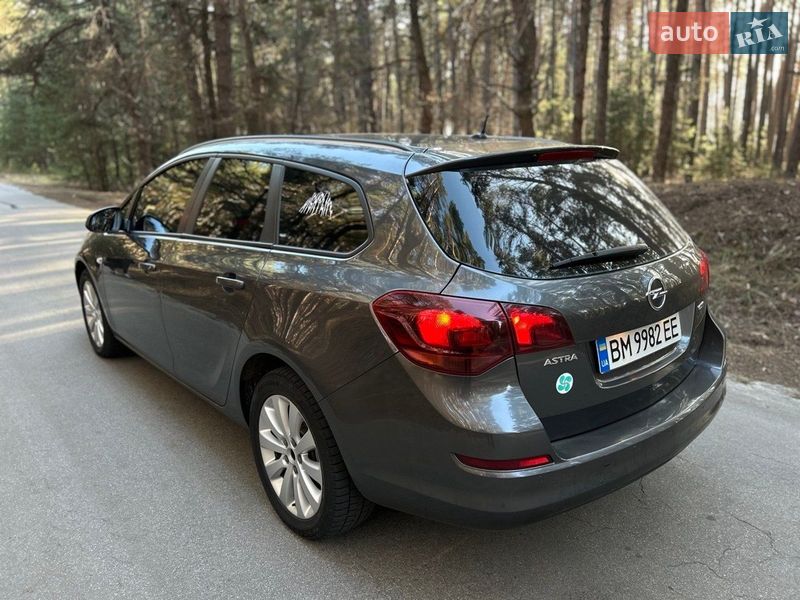 Универсал Opel Astra 2011 в Ахтырке фото 8 Универсал Opel Astra 2011 в Ахтырке