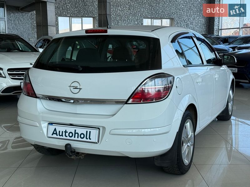 Хэтчбек Opel Astra 2012 в Одессе