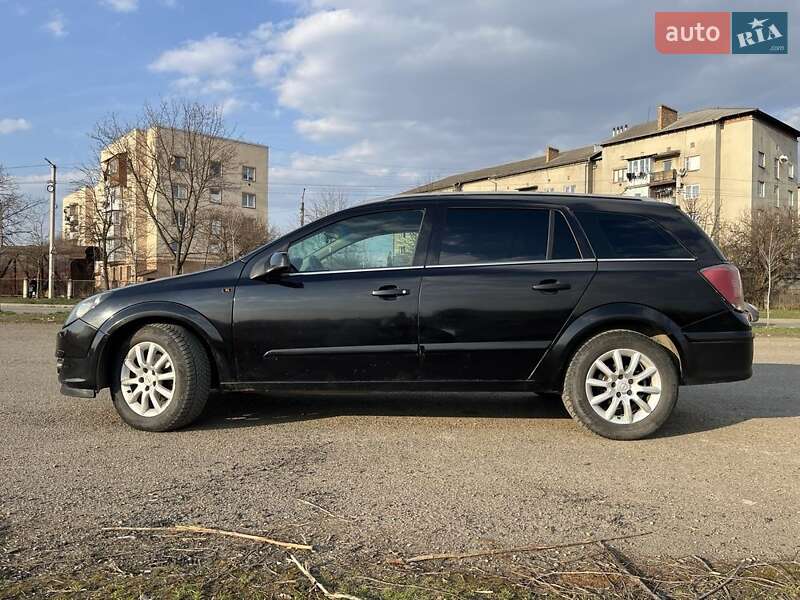 Универсал Opel Astra 2005 в Коломые