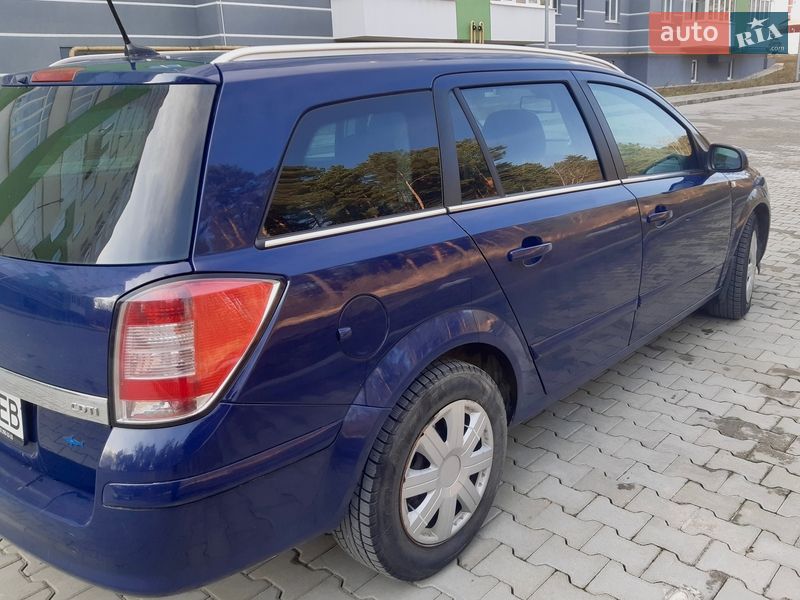 Универсал Opel Astra 2007 в Львове