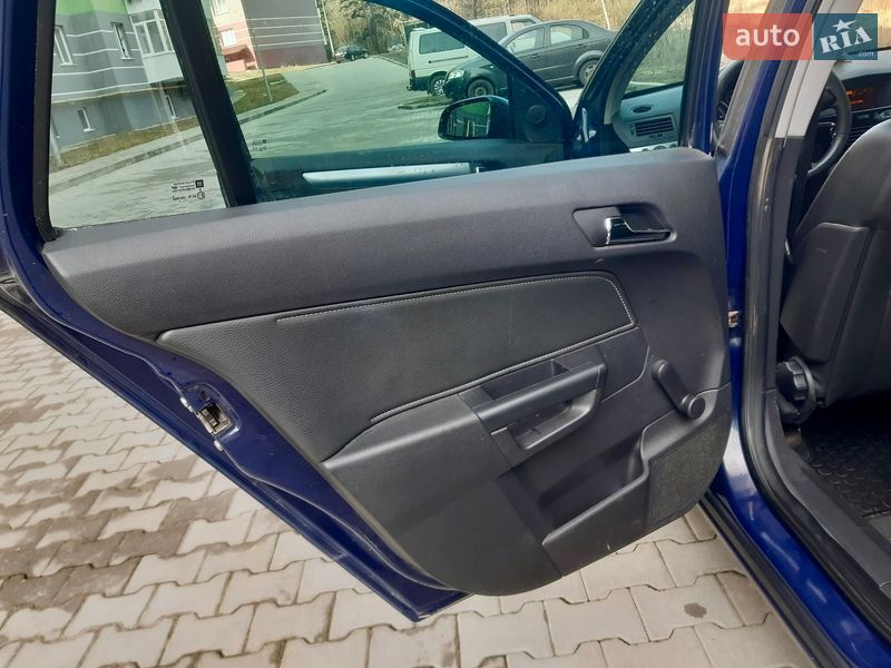 Универсал Opel Astra 2007 в Львове