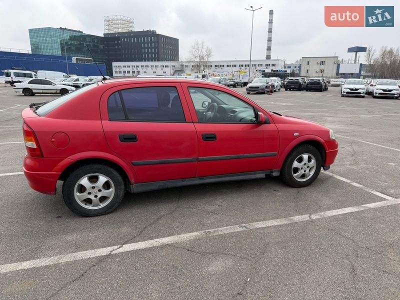 Хэтчбек Opel Astra 2002 в Киеве