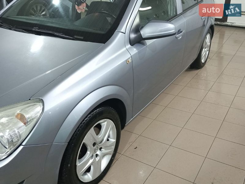 Хэтчбек Opel Astra 2009 в Лозовой фото 4 Хэтчбек Opel Astra 2009 в Лозовой
