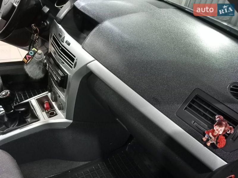 Хэтчбек Opel Astra 2009 в Лозовой фото 10 Хэтчбек Opel Astra 2009 в Лозовой