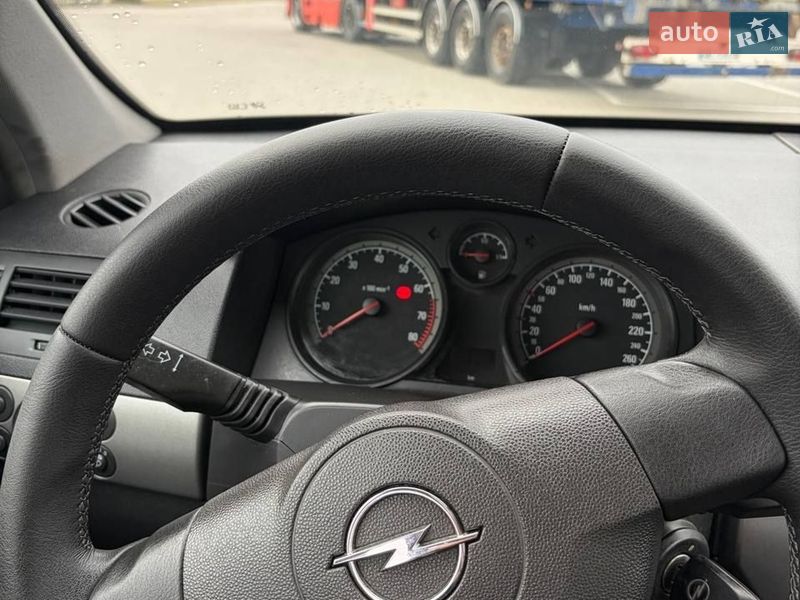 Хэтчбек Opel Astra 2004 в Виннице фото 11 Хэтчбек Opel Astra 2004 в Виннице