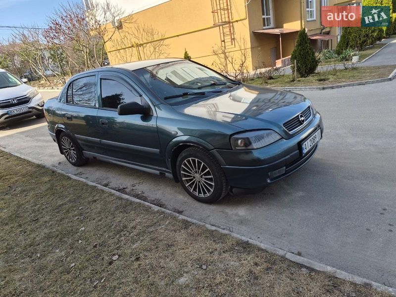 Седан Opel Astra 2004 в Ходосовке фото 2 Седан Opel Astra 2004 в Ходосовке