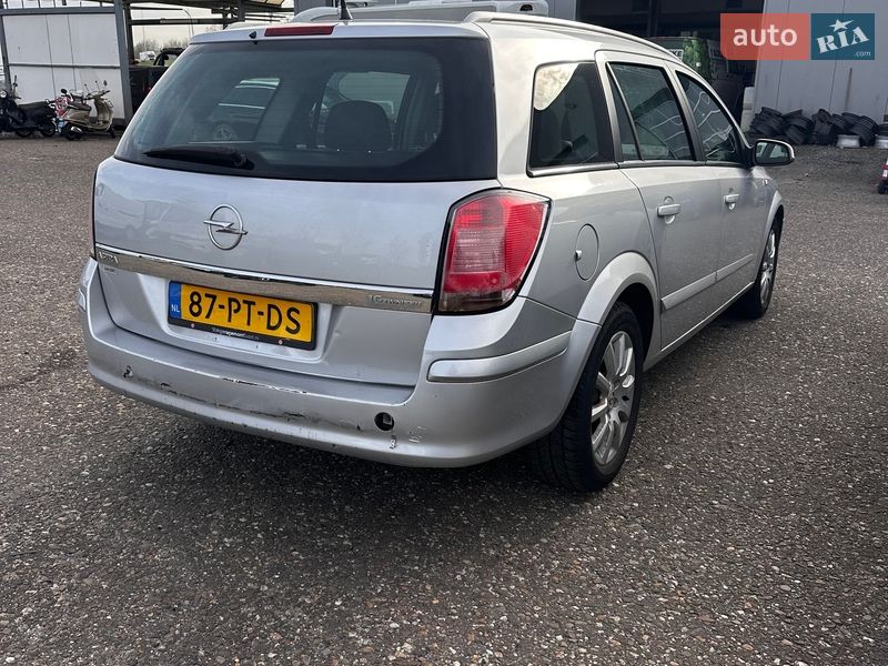 Универсал Opel Astra 2004 в Луцке