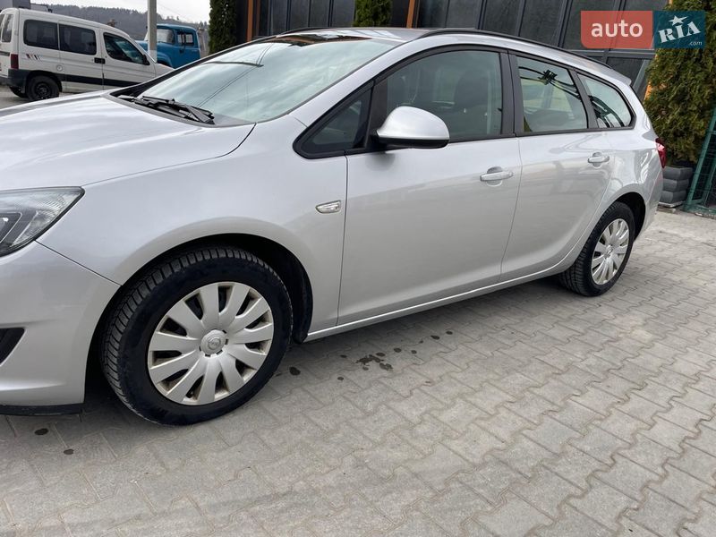 Универсал Opel Astra 2013 в Тернополе фото 3 Универсал Opel Astra 2013 в Тернополе