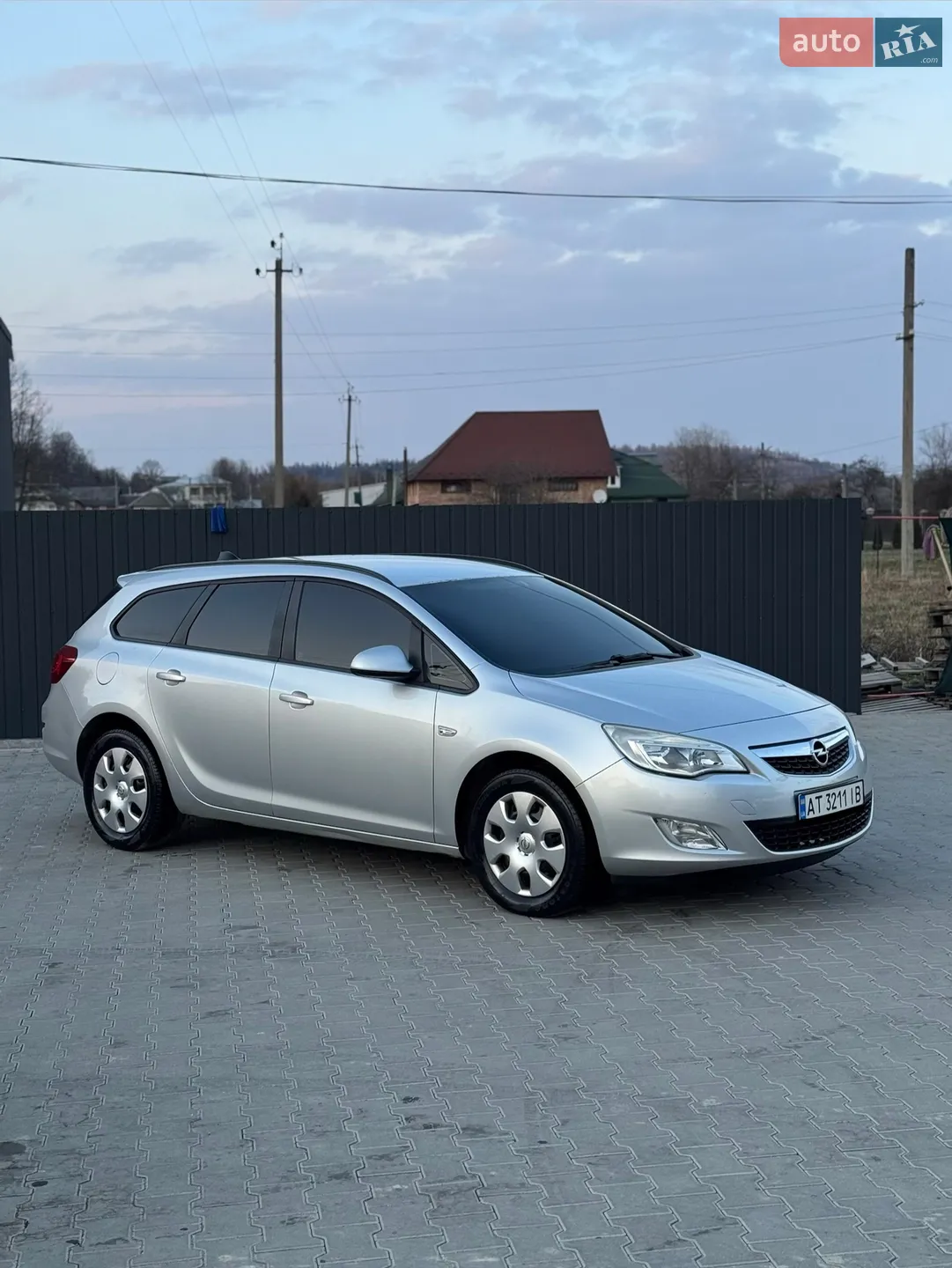 2011 Opel Astra - мініатюра 10
