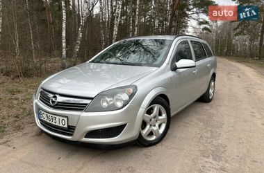 Универсал Opel Astra 2009 в Коростене