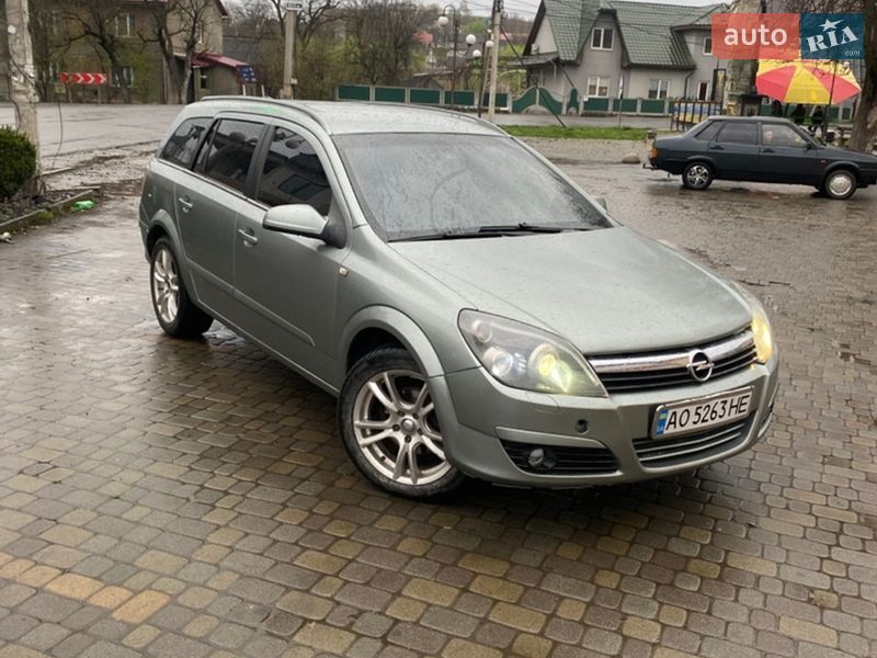 Универсал Opel Astra 2005 в Тячеве фото 2 Универсал Opel Astra 2005 в Тячеве