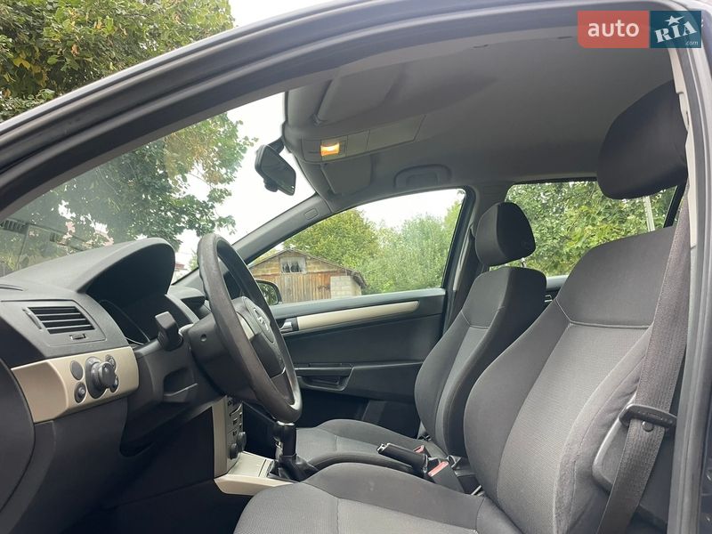 Универсал Opel Astra 2008 в Попельне