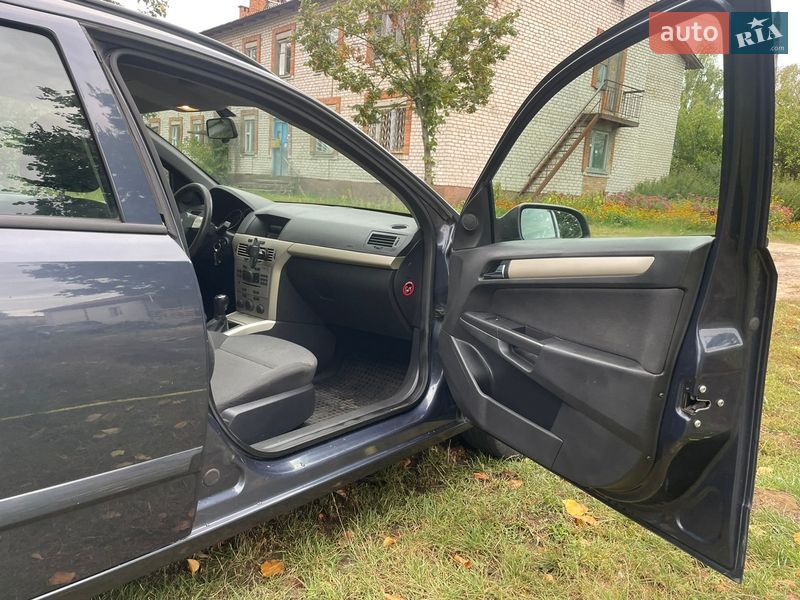 Универсал Opel Astra 2008 в Попельне