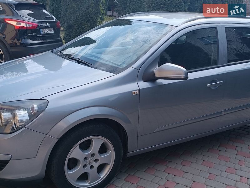 Універсал Opel Astra 2005 в Камені-Каширському