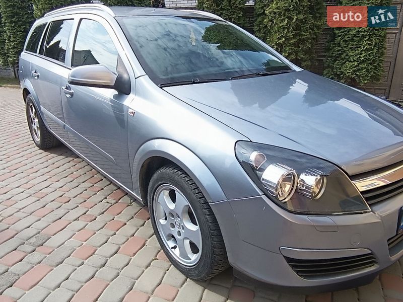 Універсал Opel Astra 2005 в Камені-Каширському