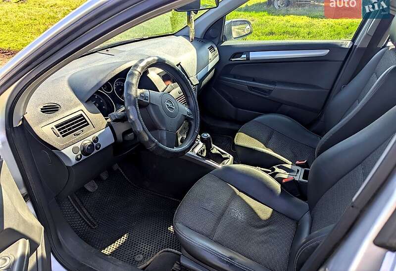 Универсал Opel Astra 2004 в Запорожье