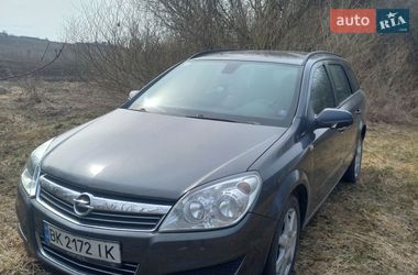 Универсал Opel Astra 2009 в Ровно