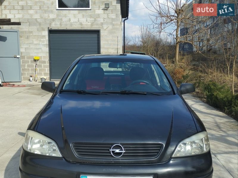 Седан Opel Astra 2007 в Дубно
