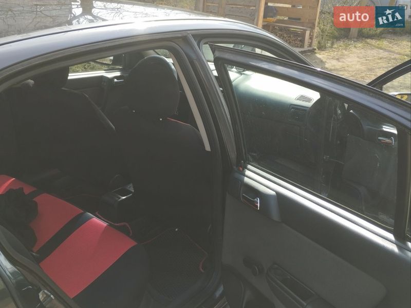 Седан Opel Astra 2007 в Дубно