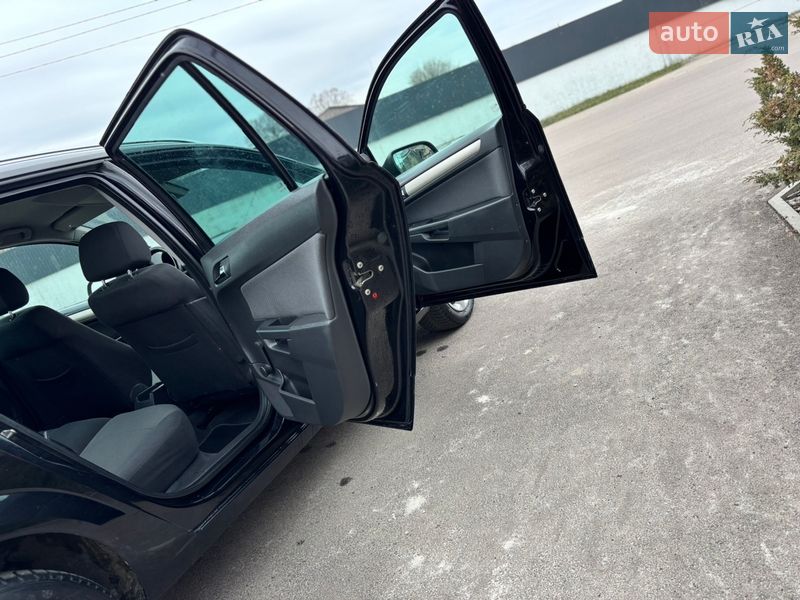 Універсал Opel Astra 2007 в Борисполі
