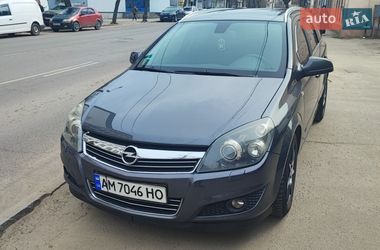 Універсал Opel Astra 2009 в Житомирі