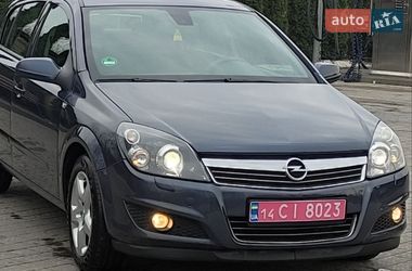 Хетчбек Opel Astra 2008 в Надвірній