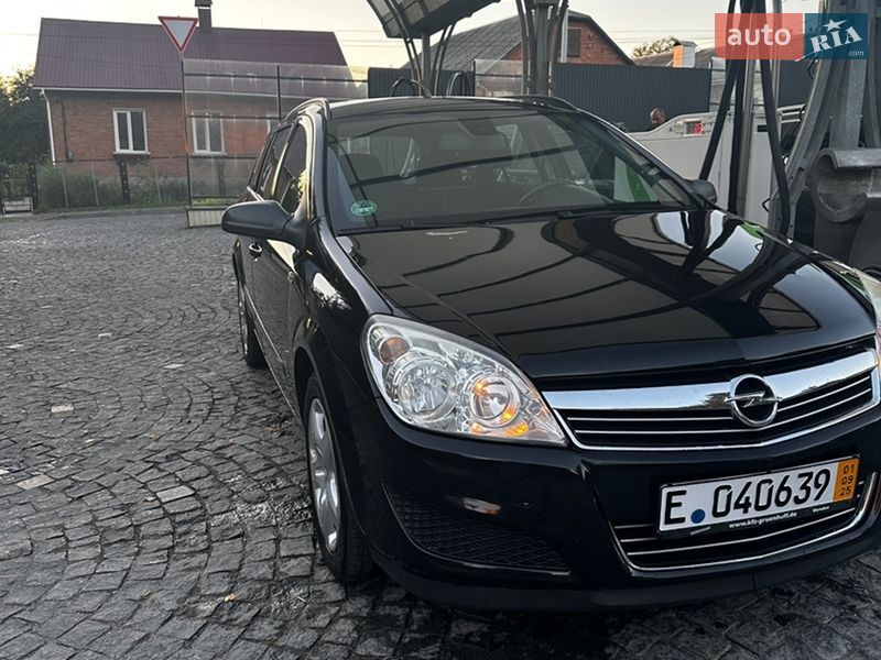 Універсал Opel Astra 2008 в Хмельницькому