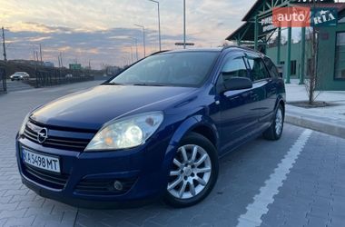 Универсал Opel Astra 2005 в Гостомеле