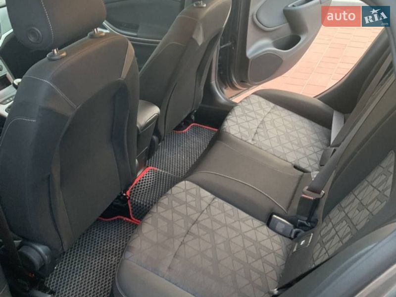 Универсал Opel Astra 2019 в Черновцах