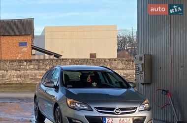 Универсал Opel Astra 2014 в Тернополе