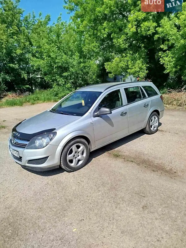 Opel Astra 2011