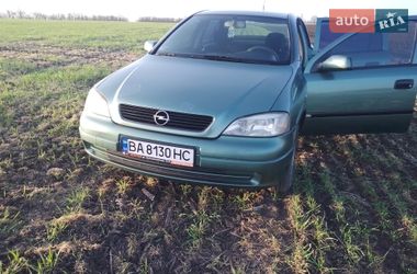 Седан Opel Astra 2000 в Кропивницькому
