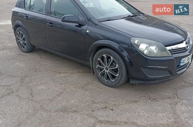 Хэтчбек Opel Astra 2012 в Каменском