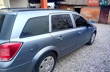 Універсал Opel Astra 2005 в Бердичеві