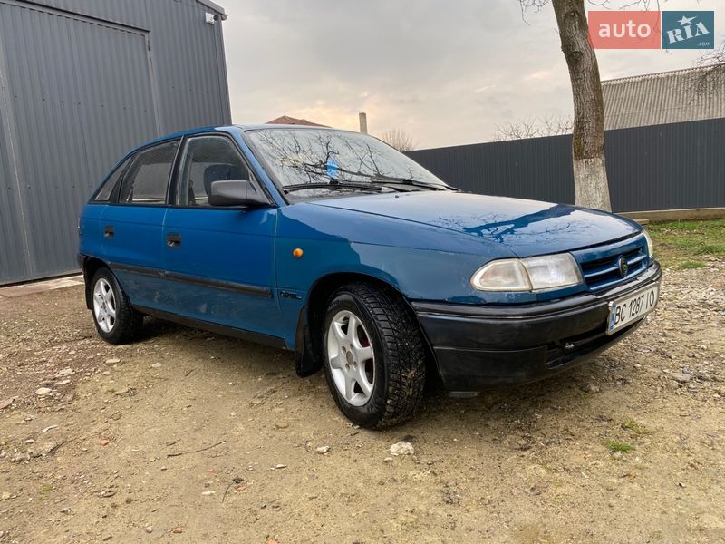 Хетчбек Opel Astra 1992 в Болехові