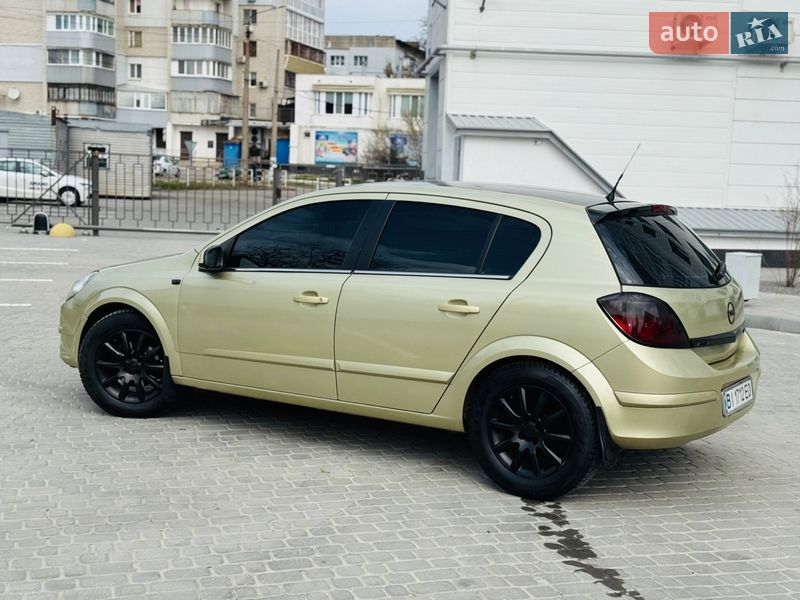 Хетчбек Opel Astra 2004 в Полтаві